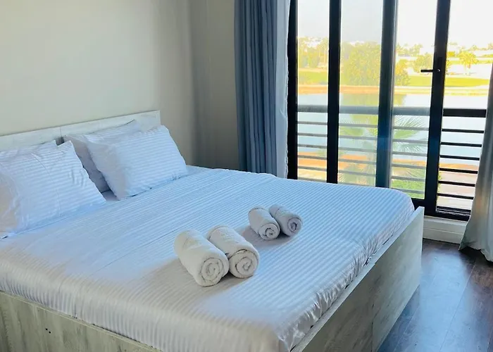 Cyan Lakefront 3br Townhouse El Gouna بيت للعطل الغردقة