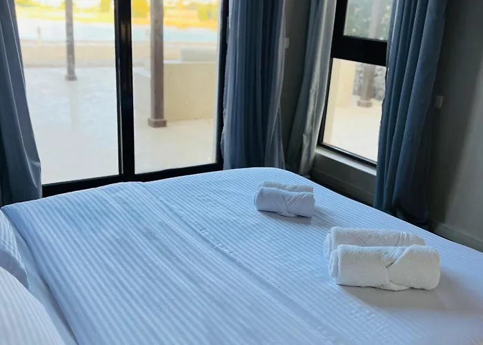 Cyan Lakefront 3br Townhouse El Gouna بيت للعطل *