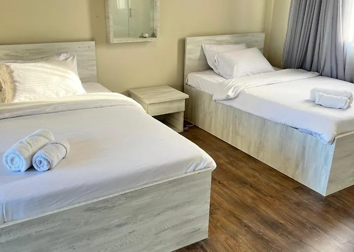 Cyan Lakefront 3br Townhouse El Gouna بيت للعطل *